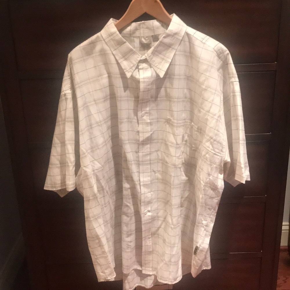 EUC: 3X Light grey and white short sleeve